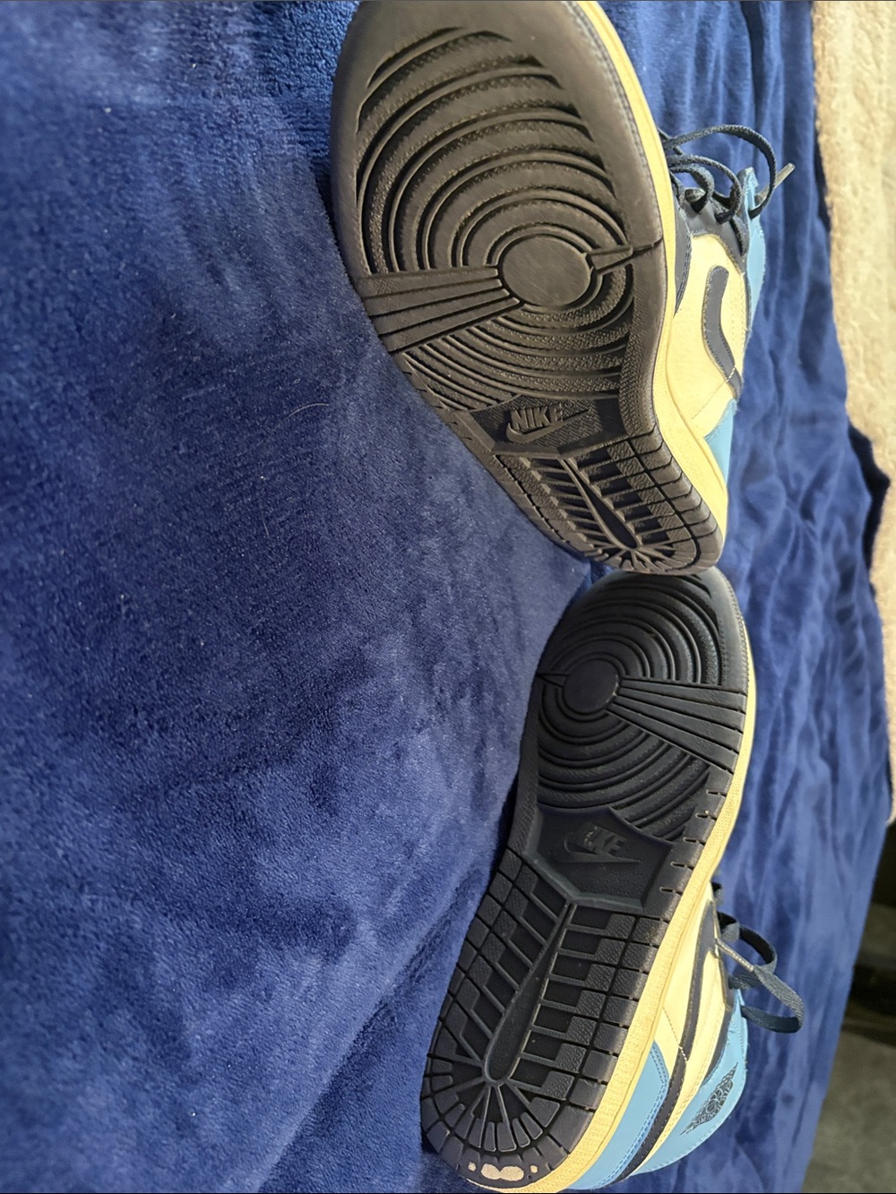 Nike Kids High-Top Sneakers in Navy and White with Light Blue Accent - Picture 4 of 5